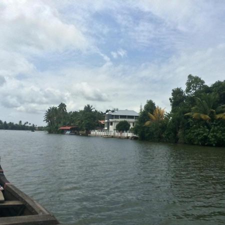 Captains Cabin Backwater Resort Alappuzha Ngoại thất bức ảnh