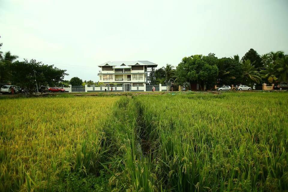 Captains Cabin Backwater Resort Alappuzha Ngoại thất bức ảnh